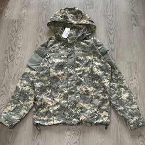 NWT US Army Gen 3 ACU UCP Camo Soft Shell Cold Weather Jacket L5 Size Small Long